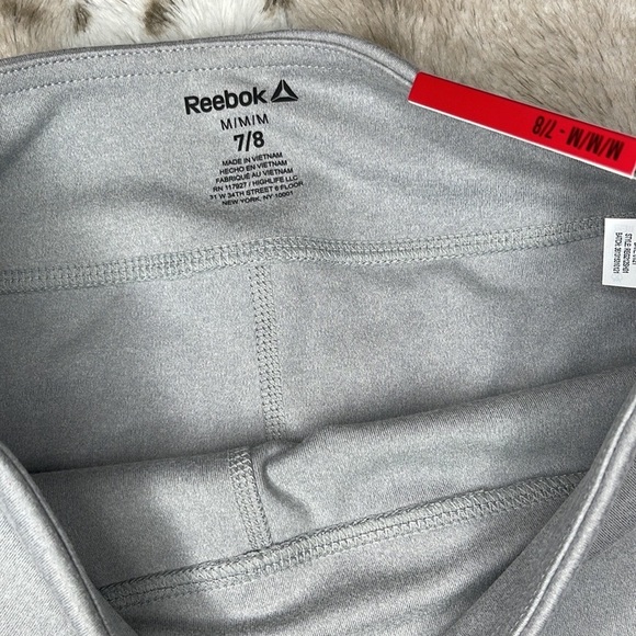 Reebok Girls Training Shorts Size M 7/8 - Picture 4 of 6